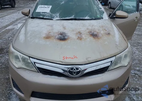 2012 Toyota Camry Le z USA, uszkodzony, nr VIN 4T4BF1FK1CR224172